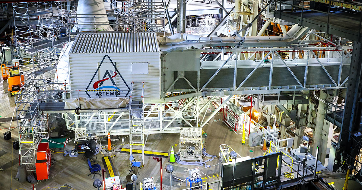 Artemis adornment: NASA paints program logo on launch gantry white room Artemis adornment: NASA paints program logo on launch gantry white room
