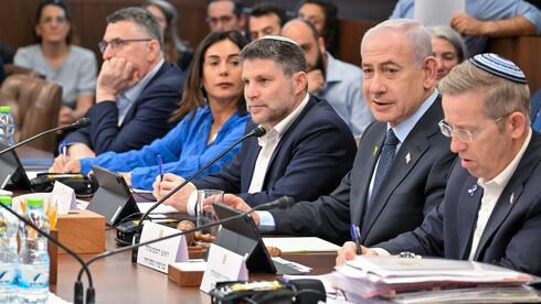 Government approves 2026 state budget after breakthrough on defense funding