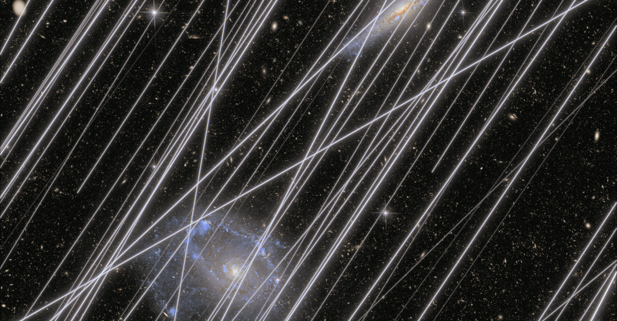 Satellites keep photobombing the Hubble telescope, and it’s getting worse Satellites keep photobombing the Hubble telescope, and it’s getting worse