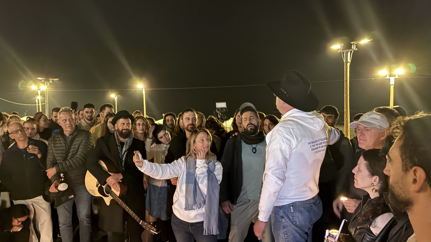 Bondi Beach attack casts shadow on Israel’s Hanukkah celebrations : NPR Bondi Beach attack casts shadow on Israel’s Hanukkah celebrations : NPR