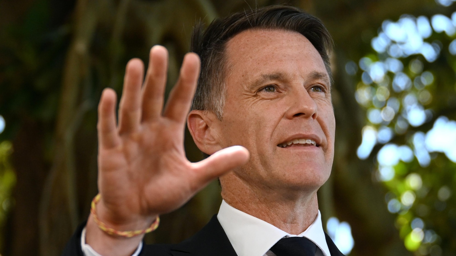 Bureaucratic mishap delayed gun license for accused Bondi Beach shooter in Australia Bureaucratic mishap delayed gun license for accused Bondi Beach shooter in Australia