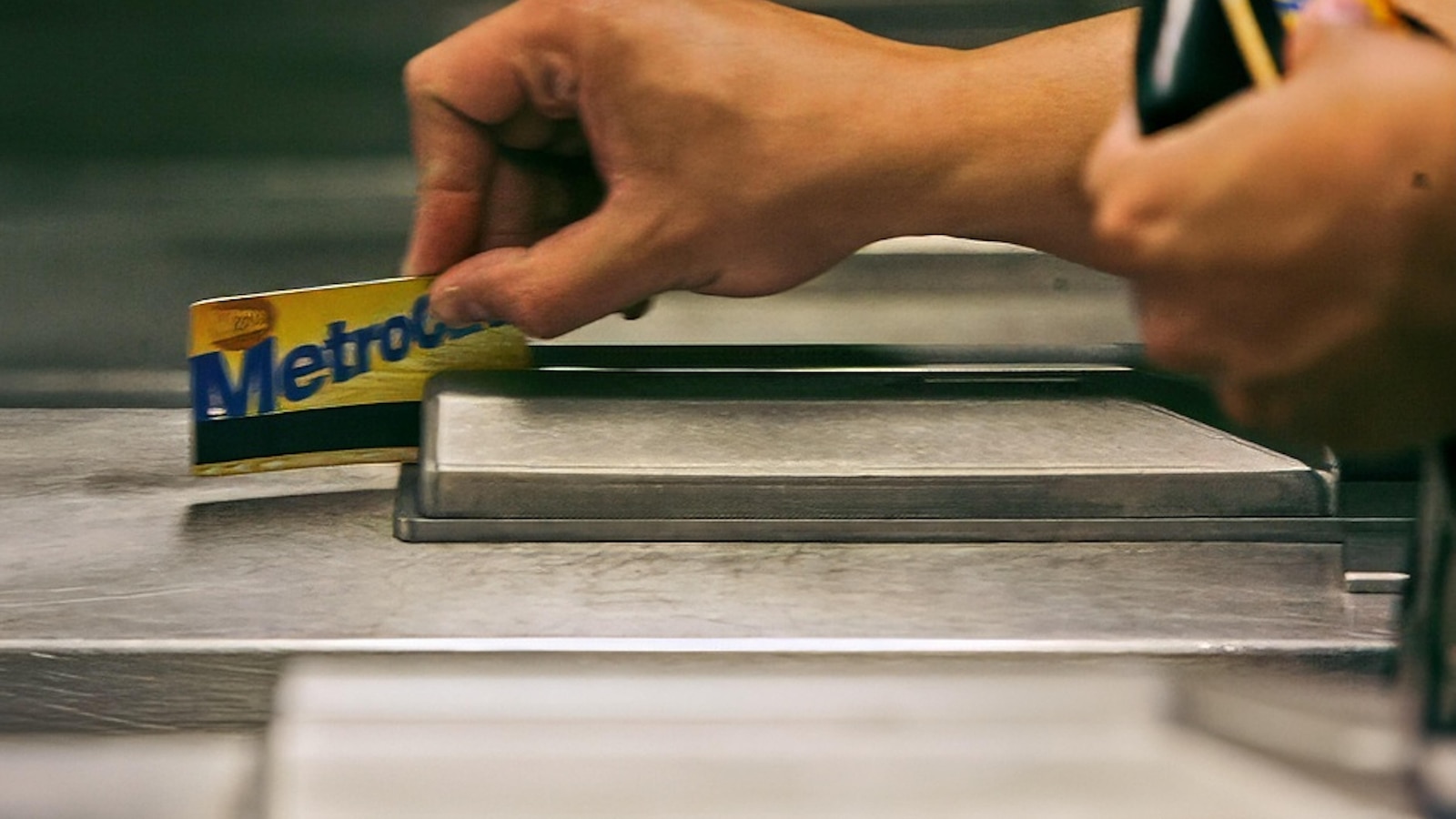 New York subway ends its MetroCard era and switches fully to tap-and-go fares New York subway ends its MetroCard era and switches fully to tap-and-go fares