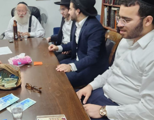 קידוש השם: האברך מצא בקיר 150 אלף שקל וריגש את החילונית – JDN