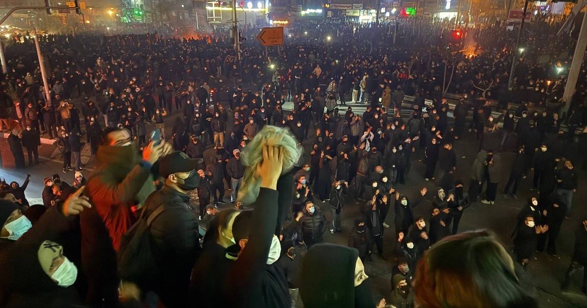 Defiance met with massacre: Iran’s biggest protest wave in generations Defiance met with massacre: Iran’s biggest protest wave in generations