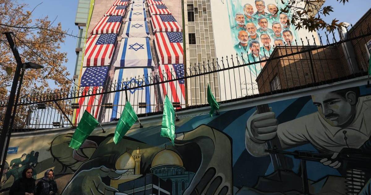 Senators say US will hit Iran if it rebuilds nuclear, missile programs