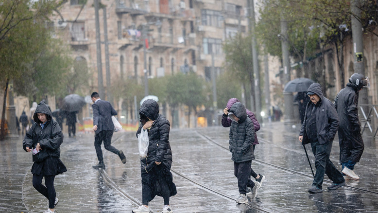 רק עוד קצת גשם ונגמר | תחזית מזג האוויר לסופ"ש – מעריב
