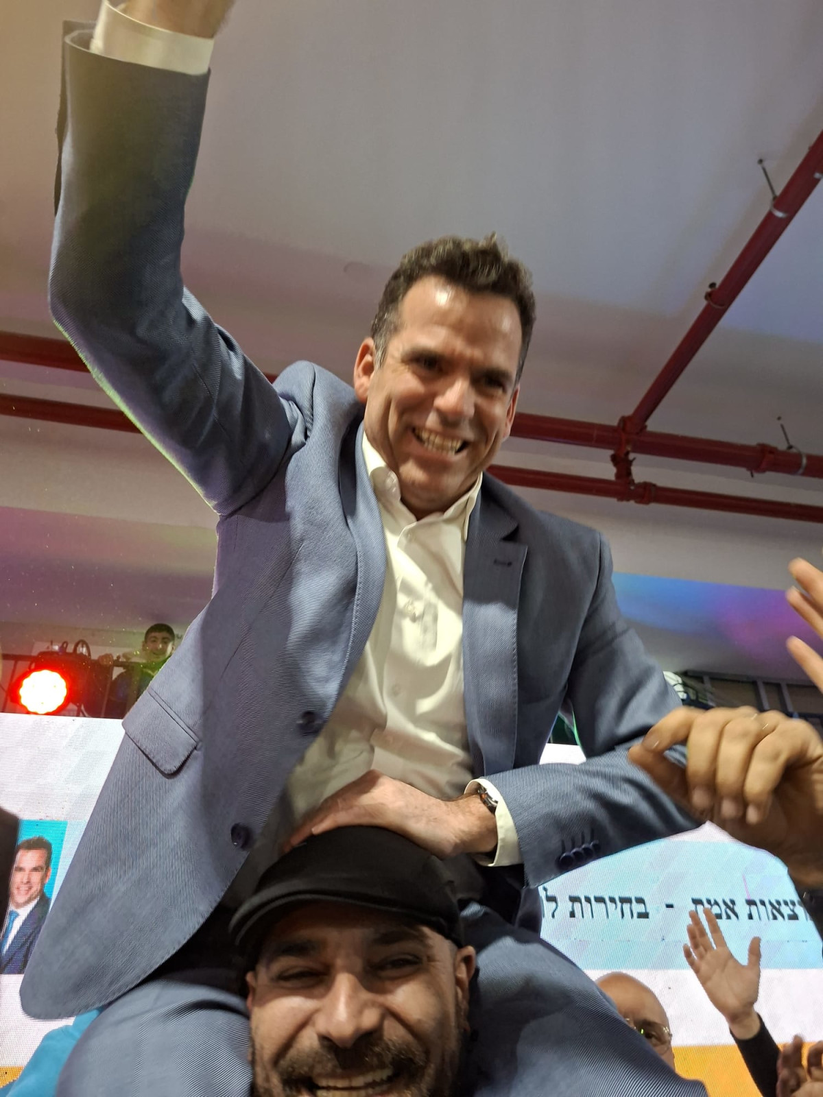 אבי סלמה נבחר לראש עיריית נתניה: “נביא את העיר להישגים לאומיים”