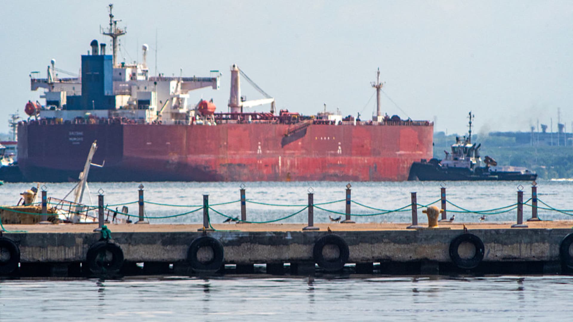 Trump says U.S. oil companies will invest billions in Venezuela Trump says U.S. oil companies will invest billions in Venezuela