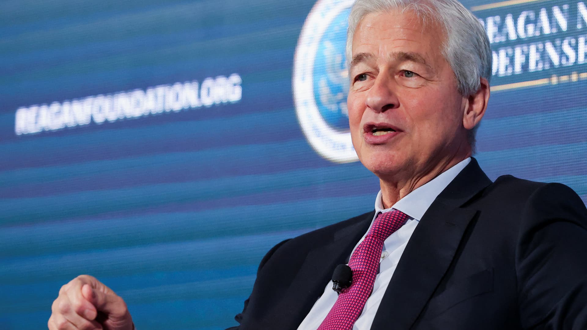 Trumpt threatens to sue JPMorgan Chase for ‘debanking’ him Trumpt threatens to sue JPMorgan Chase for ‘debanking’ him