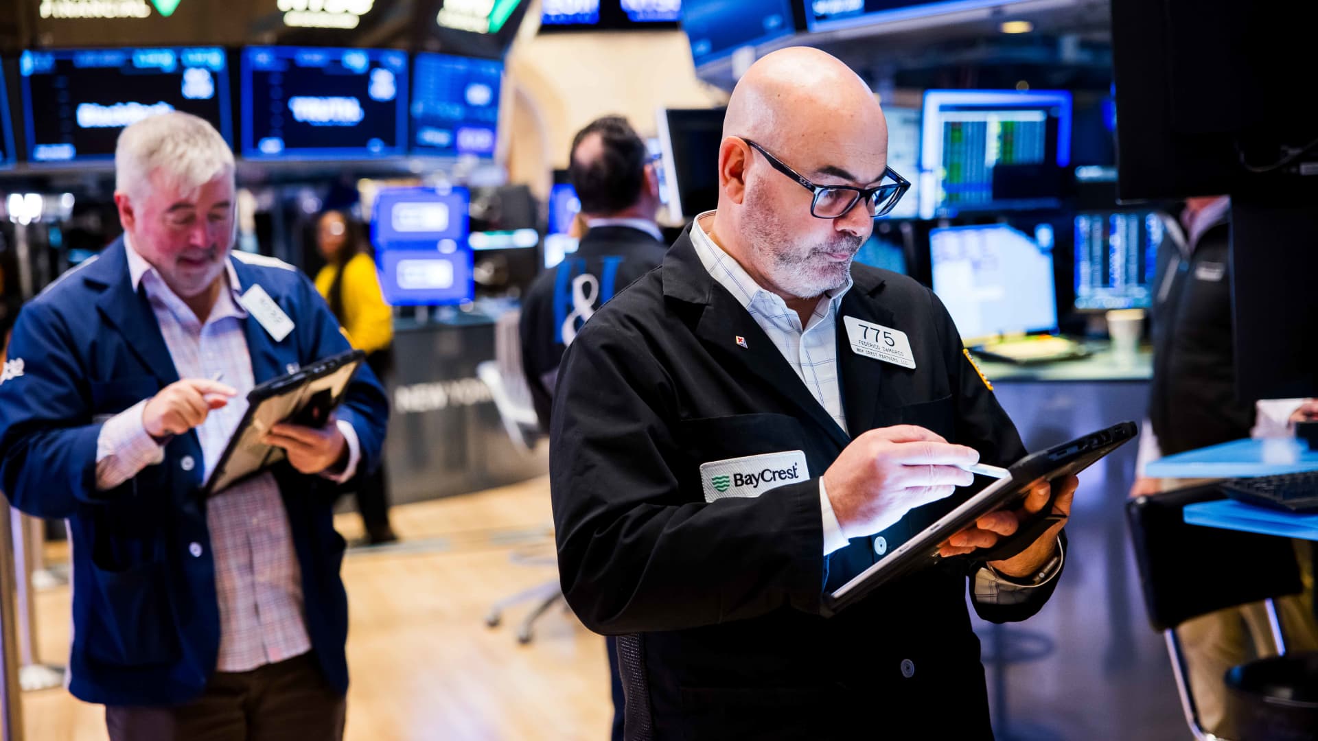 Stock market today: Live updates