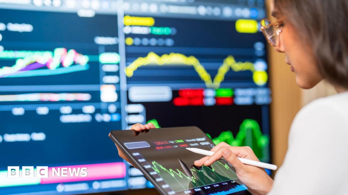 FTSE 100 index hits 10,000 milestone in new year rally FTSE 100 index hits 10,000 milestone in new year rally