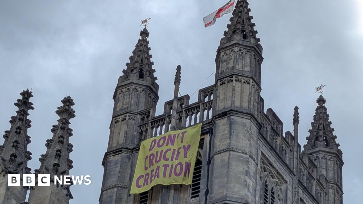 Four plead not guilty over Bath Abbey climate protest