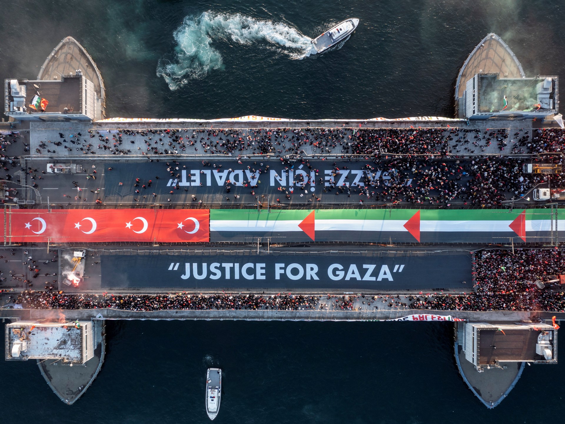 Photos: Thousands march in Turkiye in support of Gaza on New Year’s Day | Gaza News Photos: Thousands march in Turkiye in support of Gaza on New Year’s Day | Gaza News