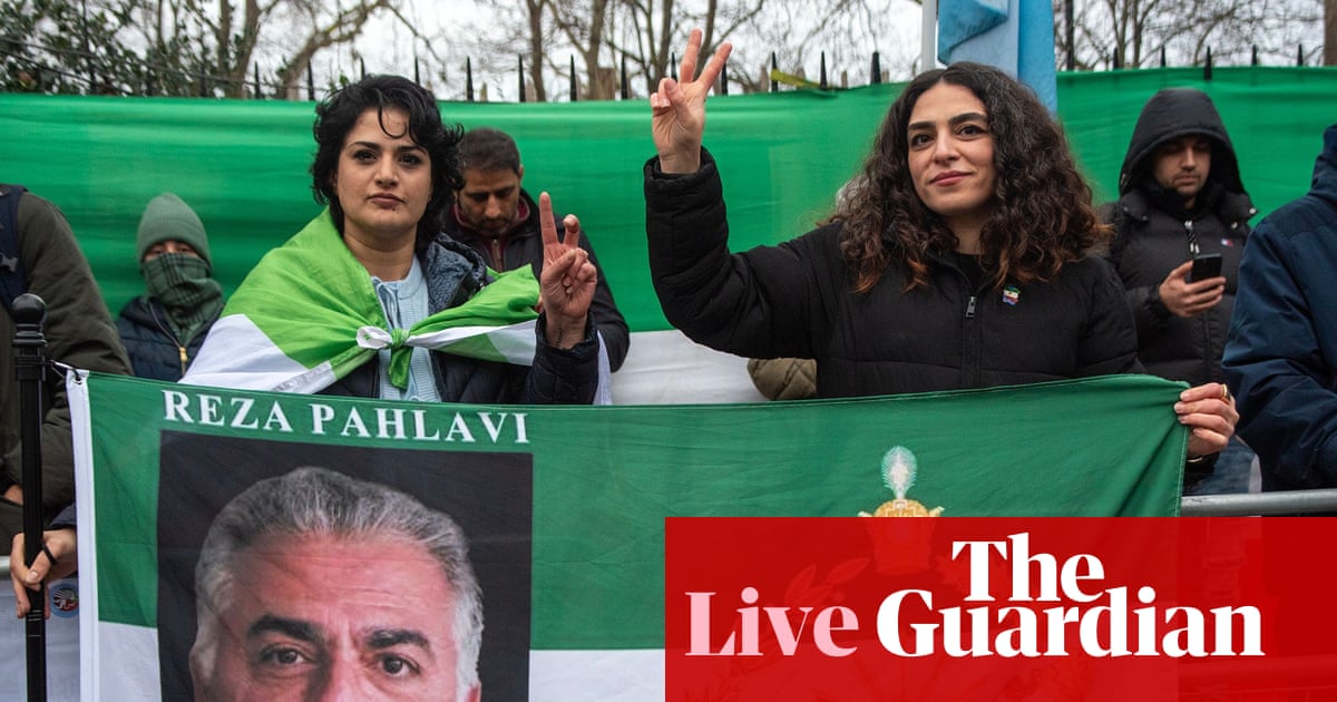 Trump says he’s been assured Tehran has stopped killing protesters as Iran reopens its airspace – live | Iran Trump says he’s been assured Tehran has stopped killing protesters as Iran reopens its airspace – live | Iran