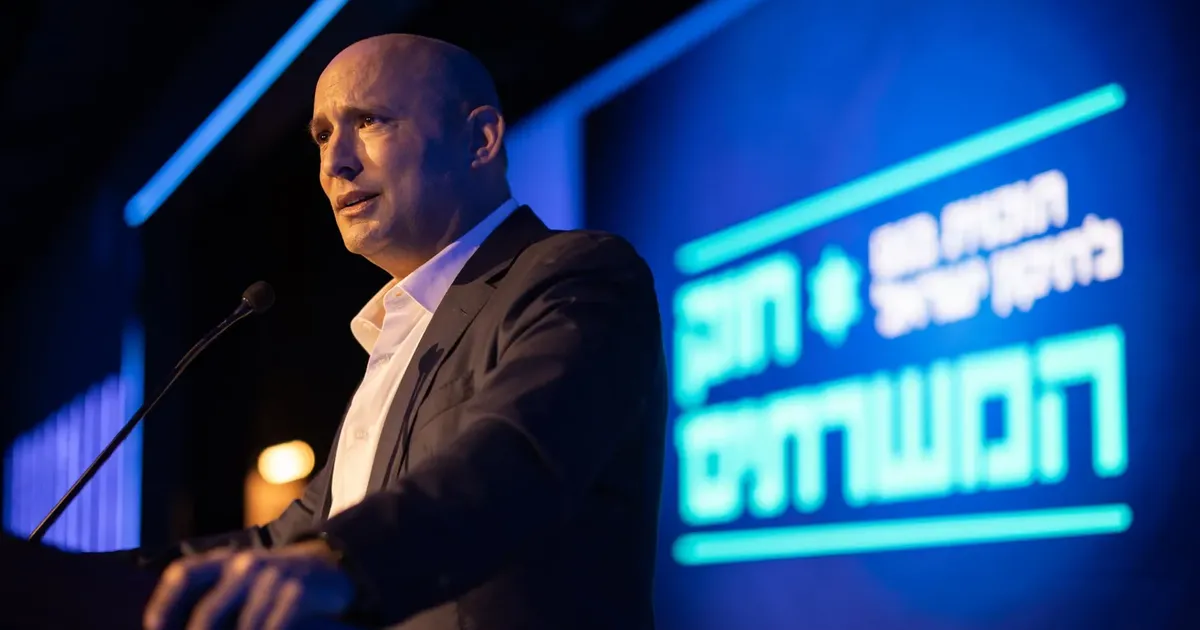 Poll: Netanyahu’s Likud Party Is on Top, but Block Still Lacks Majority to Form Government