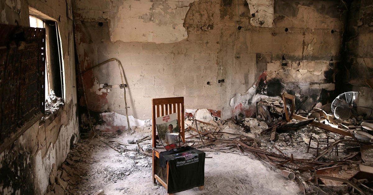 דיווח: ישראל ביקשה מקטאר בספטמבר 2023 להגדיל את סכומי הכסף שהיא מעבירה לחמאס – מדיני ביטחוני