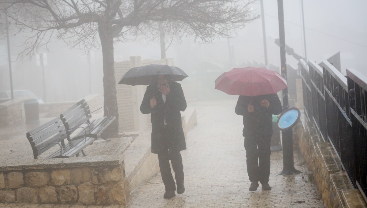 הגשם ממשיך בכל הארץ, הצפות בדרך לשני אזורים | תחזית מזג האוויר