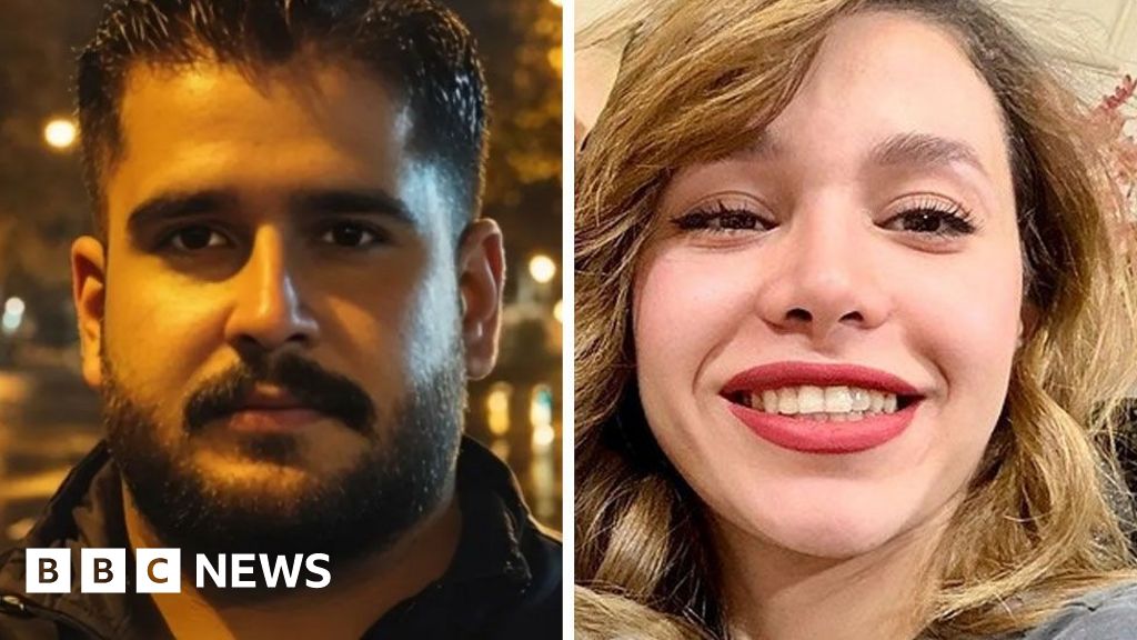 Referee and student among hundreds killed in Iran protests