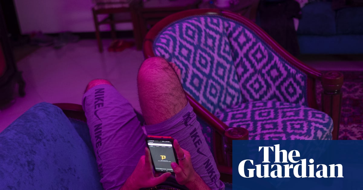 An ecosystem of smuggled tech holds Iran’s last link to the outside world | Iran