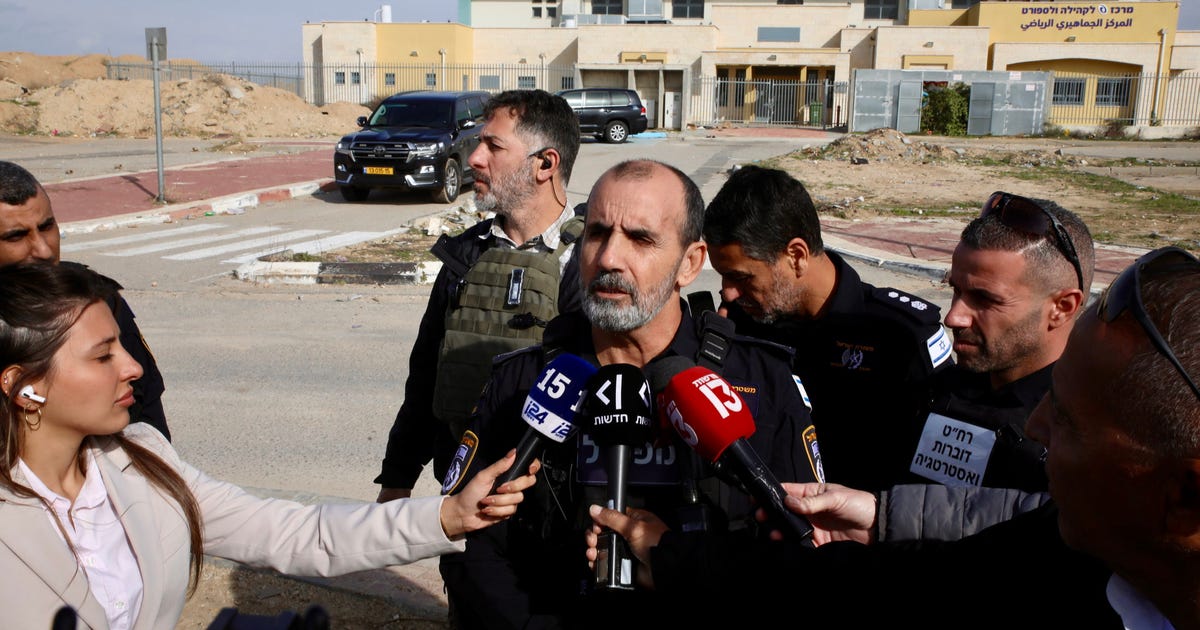 בהנחיית בן גביר והמפכ”ל, נציגים מגופים ממשלתיים פתחו במבצע אכיפה בתראבין – משפט ופלילים