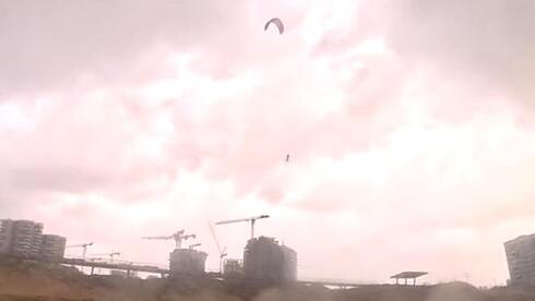 Veteran kitesurfer killed by extreme winds