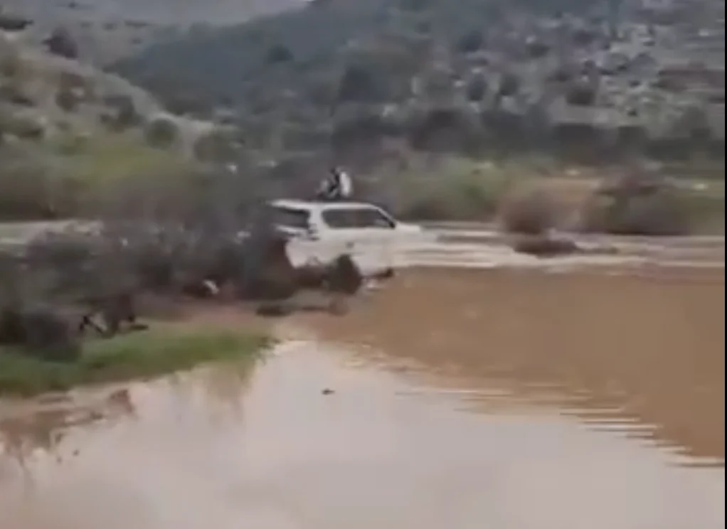 4 people and horse safe after getting caught in floods, rescuers say