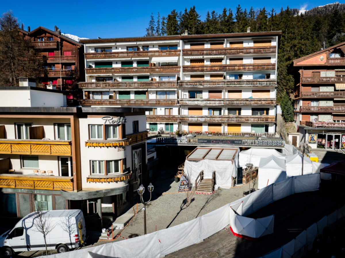 Swiss canton bans pyrotechnics in bars and restaurants Swiss canton bans pyrotechnics in bars and restaurants