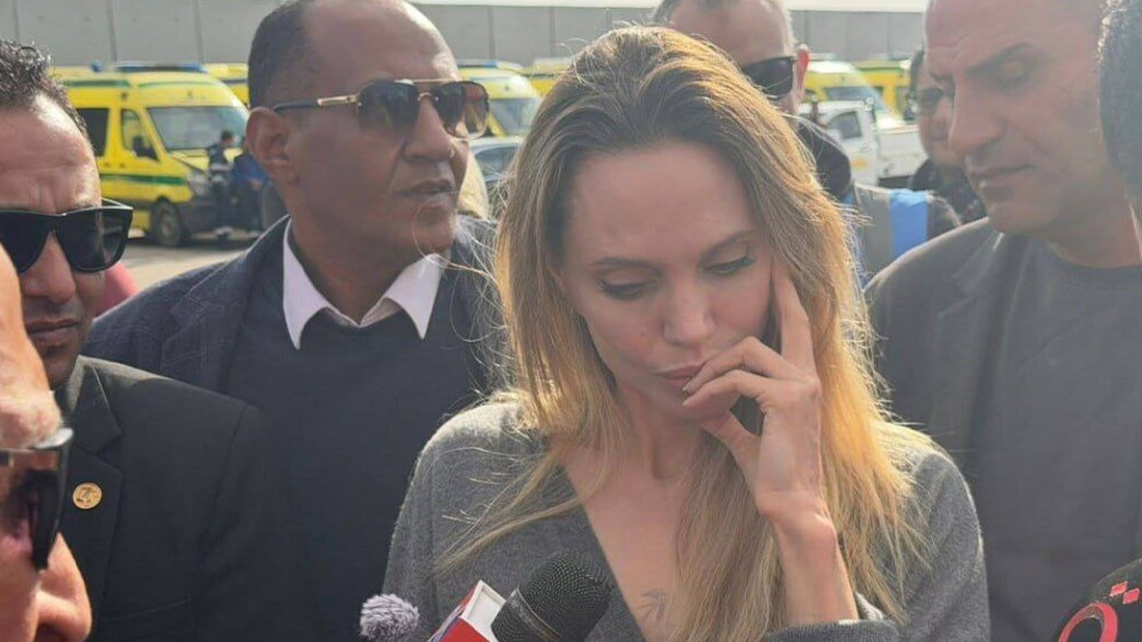 כחלק מסיור הומניטרי: אנג’לינה ג’ולי ביקרה במעבר רפיח