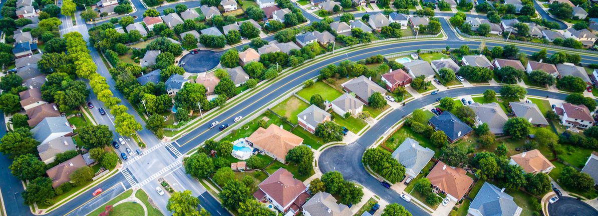 A Look At China Jinmao Holdings Group (SEHK:817) Valuation After Its 2025 Contracted Sales Update