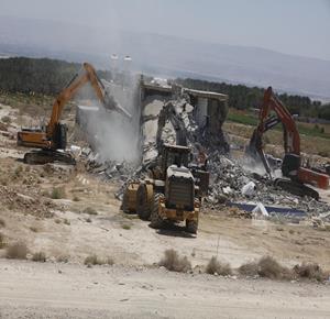 Israeli forces demolish two Palestinian villas in Jericho, issue third demolition notice Israeli forces demolish two Palestinian villas in Jericho, issue third demolition notice