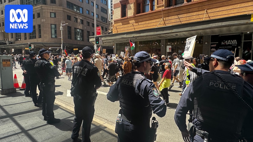 AUDIO: Restrictions on protest laws extended – Australian Broadcasting Corporation