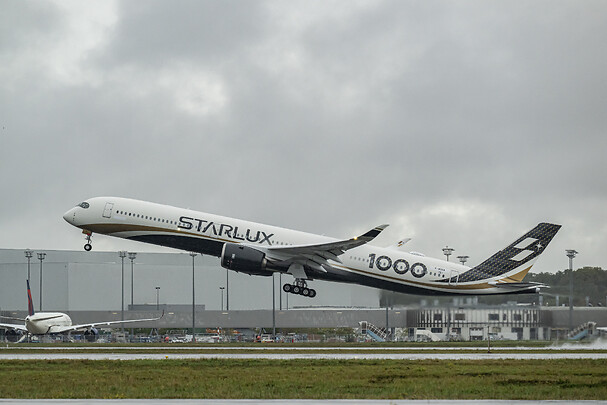 STARLUX takes delivery of first Airbus A350-1000