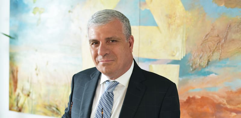 Delek Israel eyes Hot Mobile acquisition Delek Israel eyes Hot Mobile acquisition