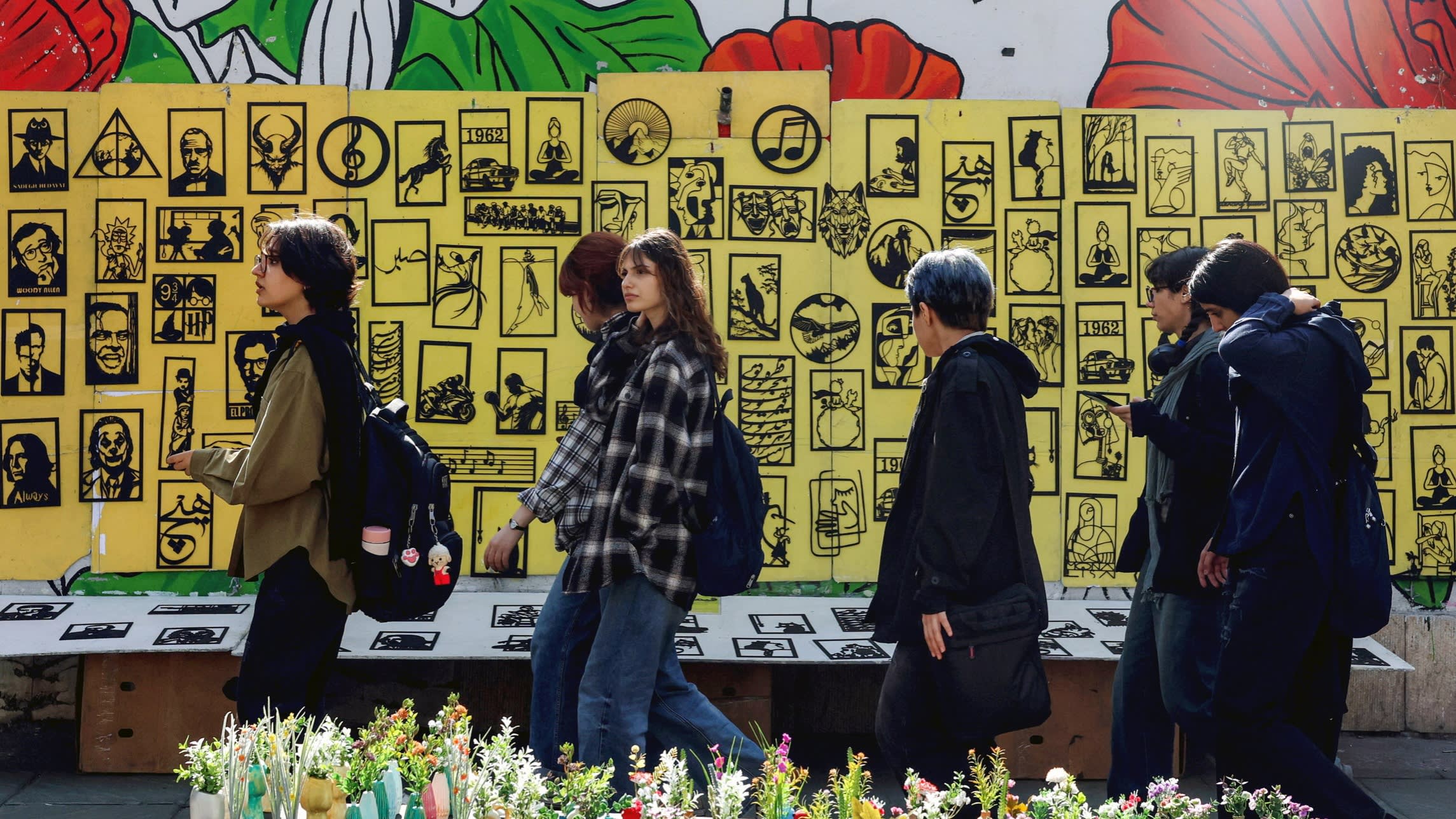 Iranian students mount further anti-regime protests – Financial Times