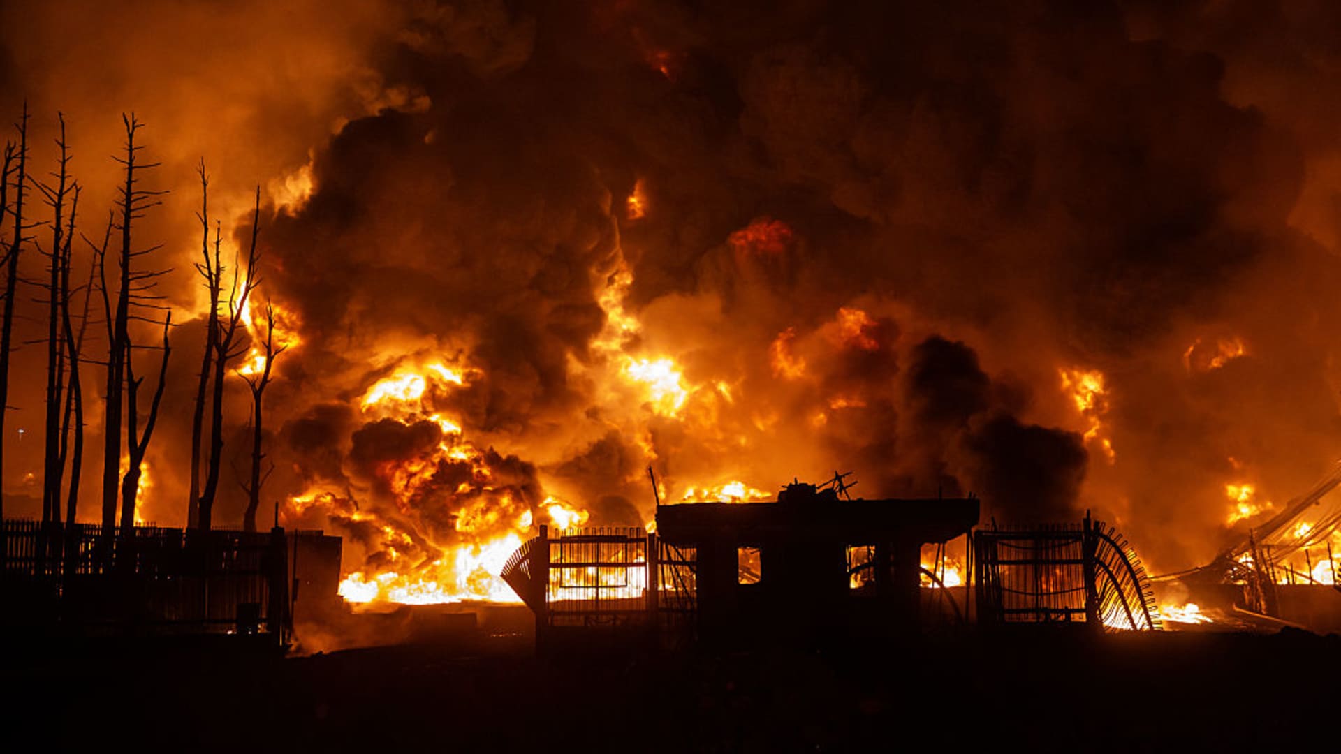 Japan’s Nikkei set to plunge over 7% as oil breaches 0 mark