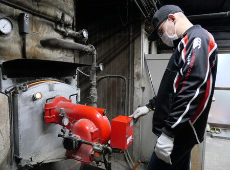 1 Month On, Iran Conflict Fuels Worries over Businesses, Households