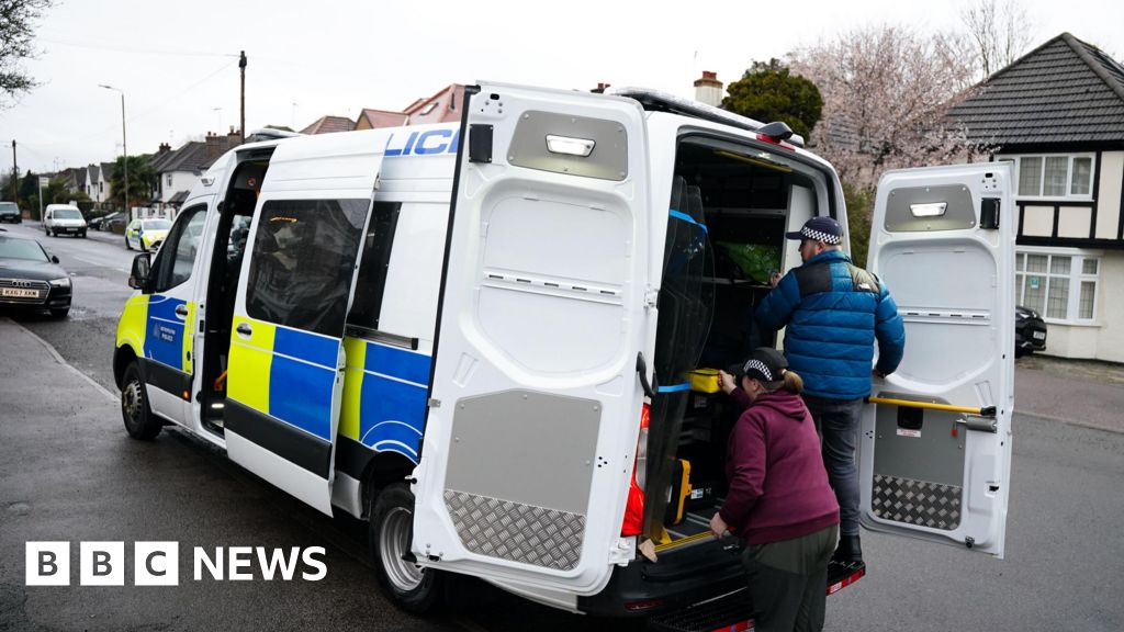 Two men charged with allegedly spying on London Jewish community for Iran – BBC