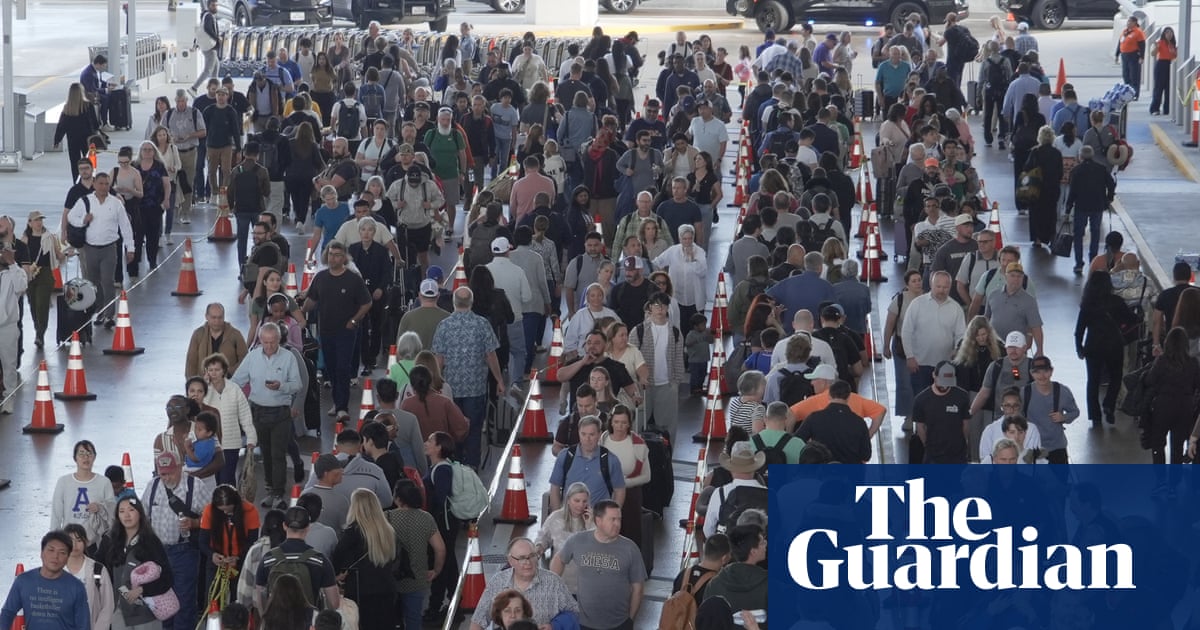 Trump news at a glance: president tries to stop chaos at airports | Trump administration