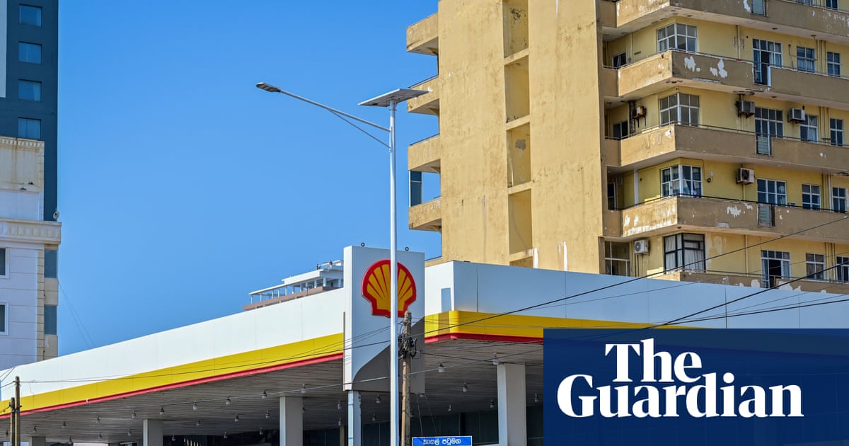 Sri Lanka brings in four-day week to eke out stocks of oil and gas hit by Iran war | Sri Lanka