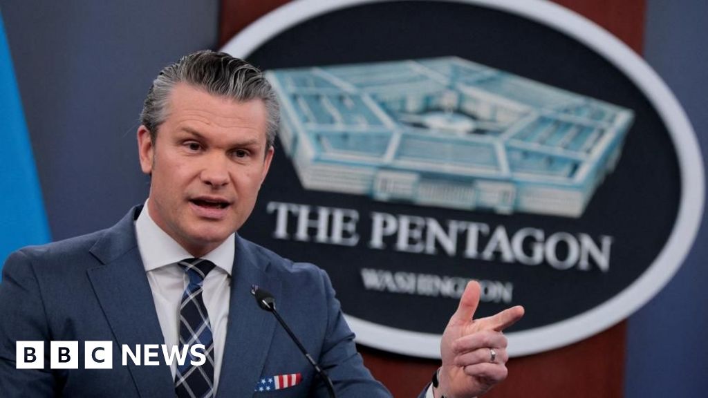 Pentagon restrictions on press violate First Amendment, judge rules – BBC