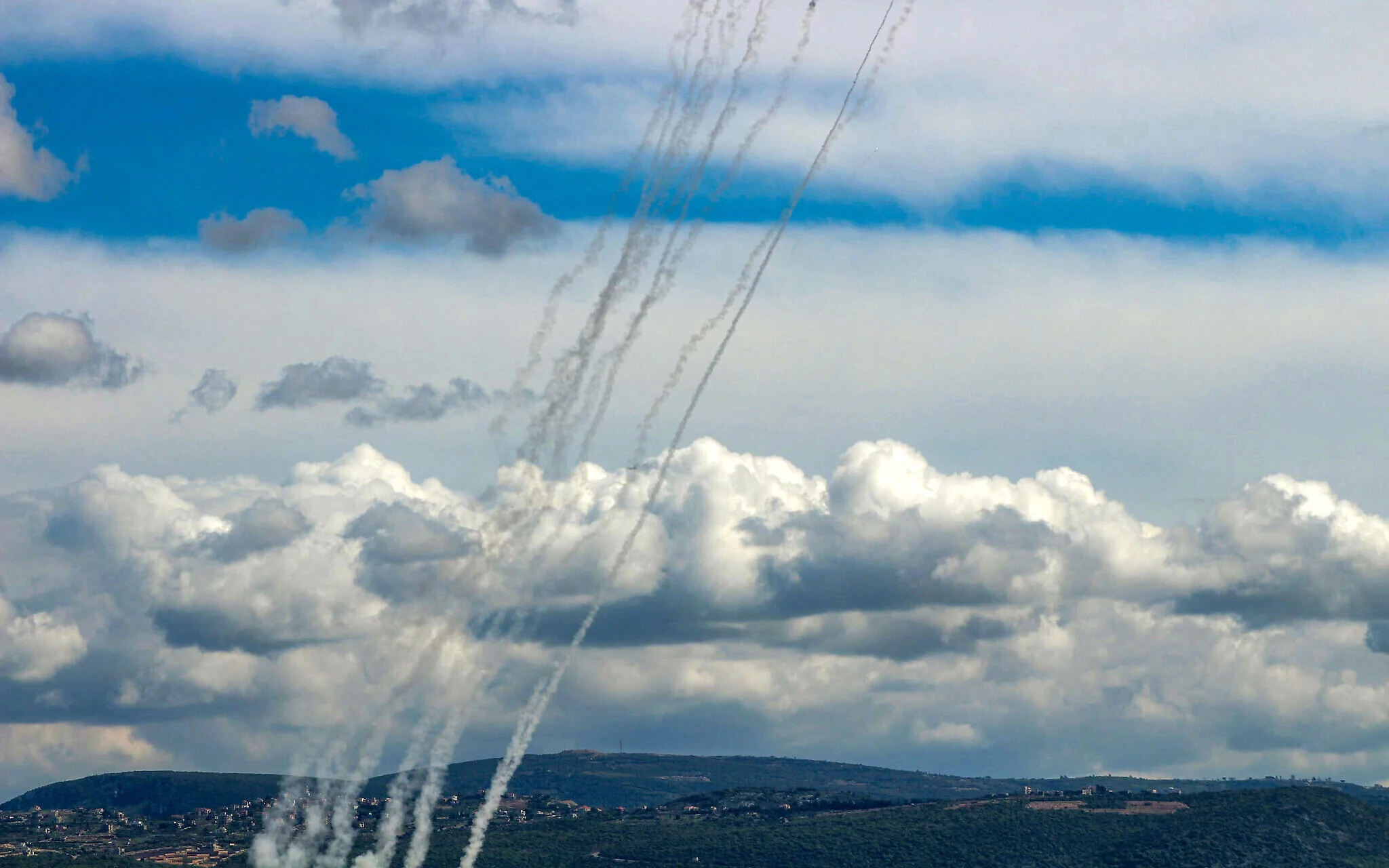 Hezbollah fires 6 rockets at central Israel; woman moderately injured running to shelter