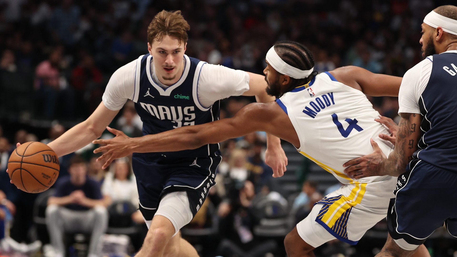 Cooper Flagg Speaks Out After Moses Moody’s Leg ‘Gave Out’