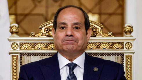 Egypt scrambles to end war as economic crisis deepens at home