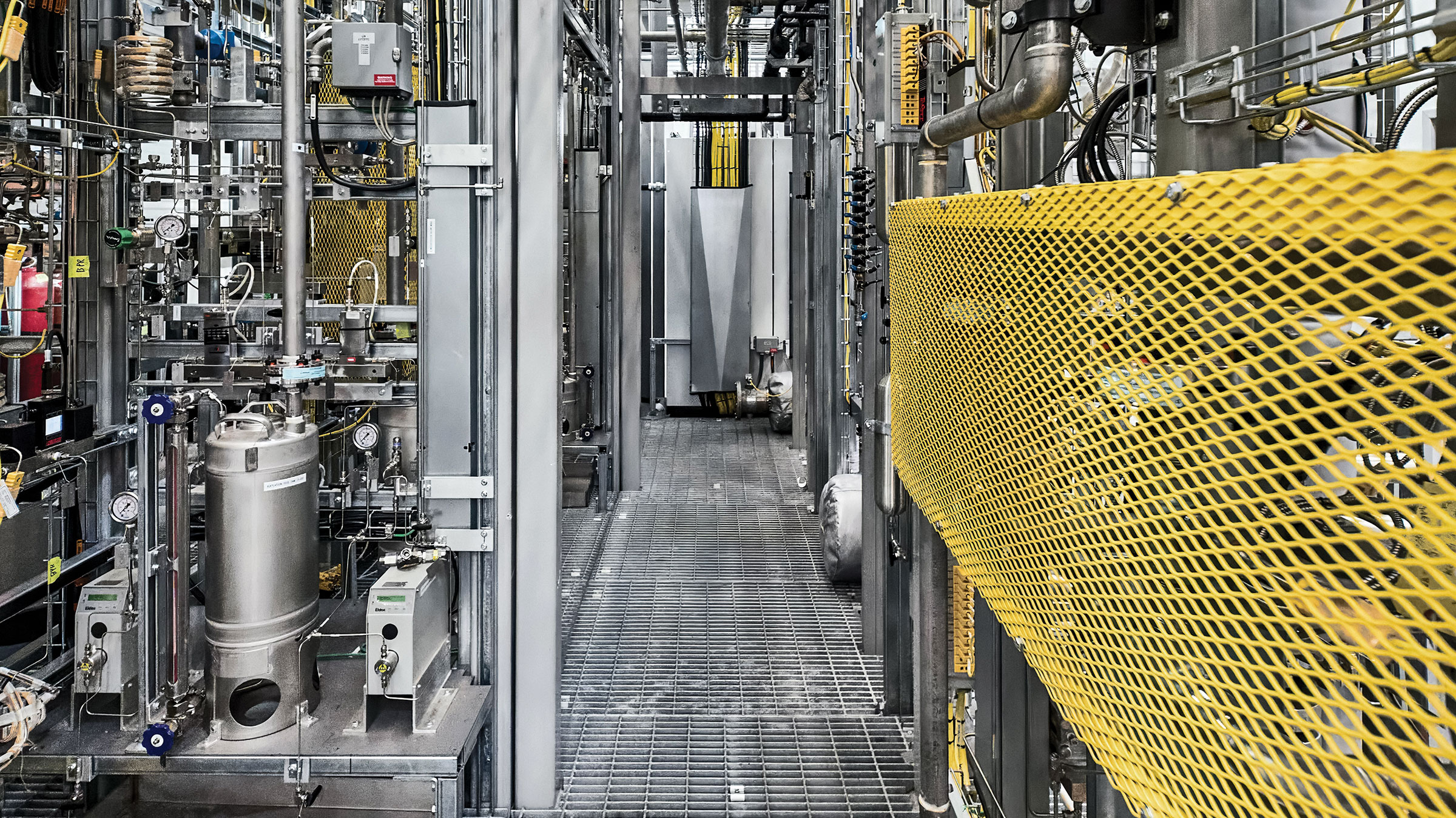 2 start-ups expand plans to make fuel from carbon dioxide