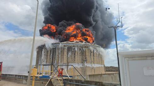 Combined barrage from Iran and Lebanon strikes central, northern Israel; Impact at Ba