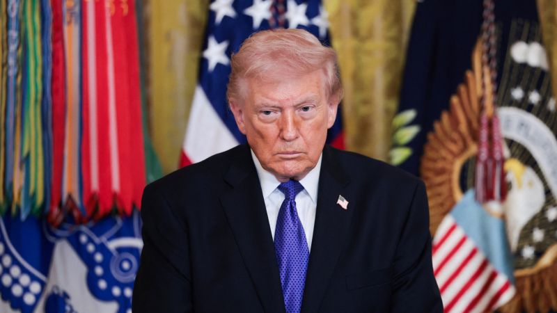 Trump advisers work to mitigate a political nightmare on Iran as president fuels messaging chaos Trump advisers work to mitigate a political nightmare on Iran as president fuels messaging chaos