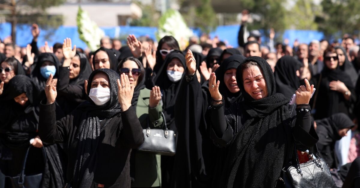 US and Israel hit nuclear sites as Rubio trails end to Iran war