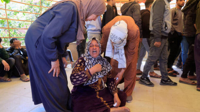 Israeli strikes kill six in Gaza Strip, medics say|Arab News Japan Israeli strikes kill six in Gaza Strip, medics say|Arab News Japan