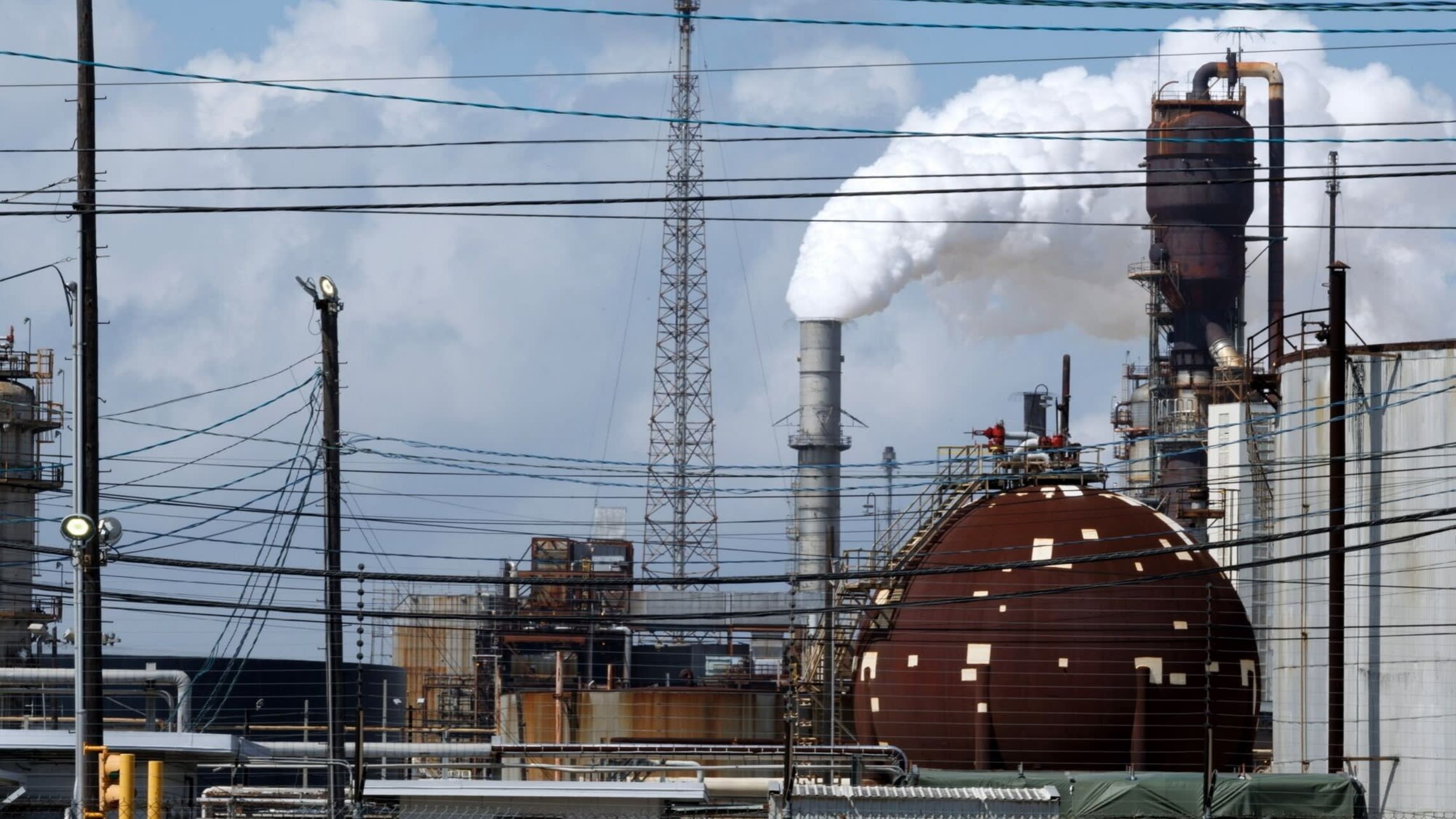 Trump says India’s Reliance will back first new US oil refinery in 50 years – Financial Times Trump says India’s Reliance will back first new US oil refinery in 50 years – Financial Times