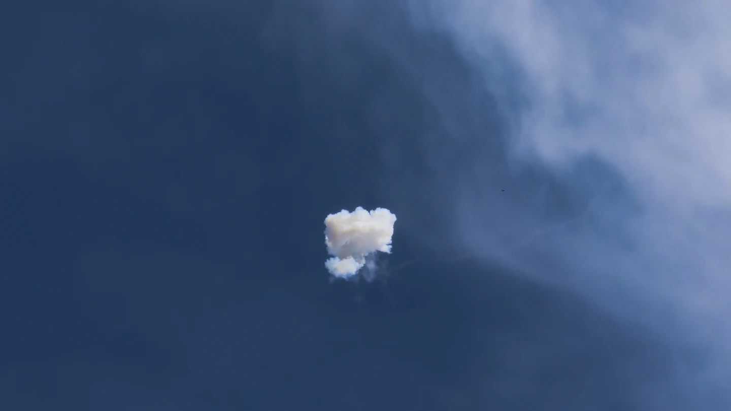 Six wounded as Iranian missiles strike central Israel – JNS.org Six wounded as Iranian missiles strike central Israel – JNS.org